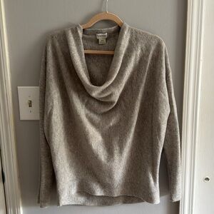 Cashmere boat neck sweater